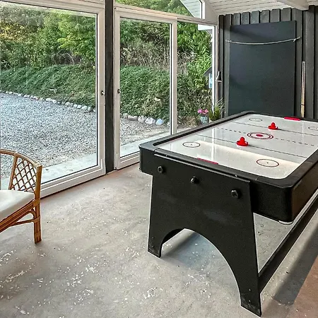 بيت للعطل 5 Bedroom Awesome In هيرنينغ