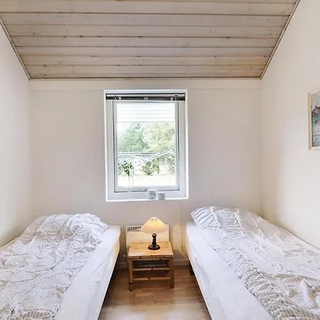 Holiday home 5 Bedroom Awesome Home In Herning