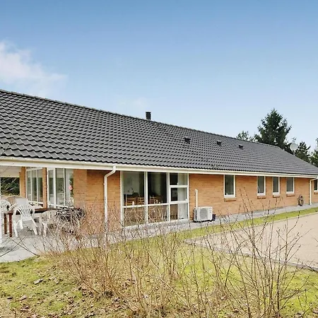 7 Bedroom Stunning In Herning Kolkaer