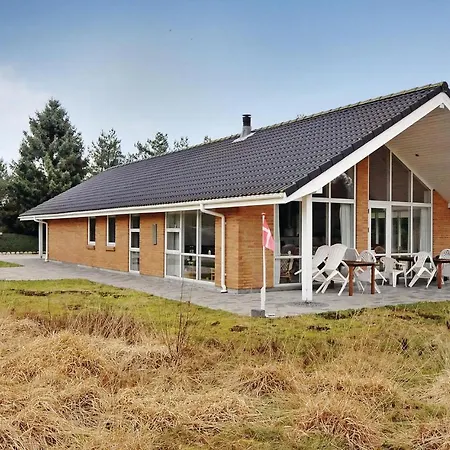 5 Bedroom Awesome Home In Herning