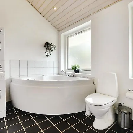 7 Bedroom Stunning In Herning *